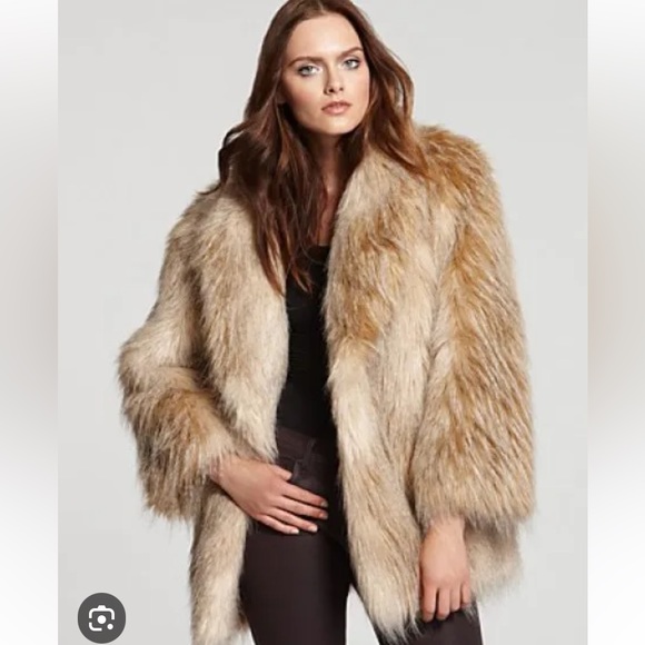 NEW JUICY COUTURE WILD BLONDE FAUX FUR FEATHER JACKET ORG. $548.00 SIZE SMALL - Picture 1 of 9